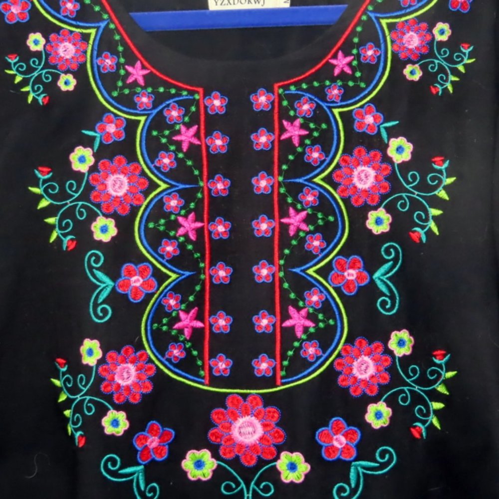 Stunning Bohemian Blouse • Real Embroided Fancy Flowers • 3/4 Bell Sleeve - Picture 2 of 7